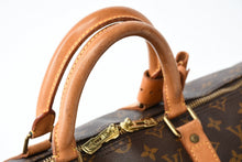 Load image into Gallery viewer, LOUIS VUITTON ルイヴィトン モノグラム キーポルバンドリエール50 ブラウン M41416 ボストンバッグ 美品 中古 4b013229