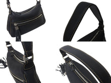 Load image into Gallery viewer, CHANEL シャネル ワンショルダーバッグ 8番台 フリンジ タッセル ココマーク ロゴ エンボス レザー ブラック シルバー金具 美品 中古 4b000149