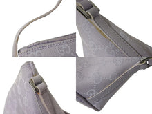 Load image into Gallery viewer, GUCCI グッチ ワンショルダーバッグ アクセサリーポーチ ロゴプレート 07198 2123 GGキャンバス レザー パープル 美品 中古 4b000151