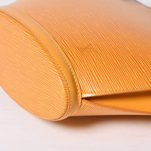 Very good condition LOUIS VUITTON Saint-Jacques PM handbag M52279 Epi leather yellow gold hardware used 4a000154