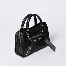 Load image into Gallery viewer, 極美品 BALENCIAGA バレンシアガ ジャイアントミニシティ ハンドバッグ ショルダーバッグ 2wayブラック 509544 シルバー金具 中古 4a000045