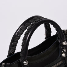 Load image into Gallery viewer, 極美品 BALENCIAGA バレンシアガ ジャイアントミニシティ ハンドバッグ ショルダーバッグ 2wayブラック 509544 シルバー金具 中古 4a000045