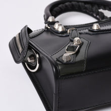 Load image into Gallery viewer, 極美品 BALENCIAGA バレンシアガ ジャイアントミニシティ ハンドバッグ ショルダーバッグ 2wayブラック 509544 シルバー金具 中古 4a000045