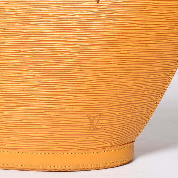 Very good condition LOUIS VUITTON Saint-Jacques PM handbag M52279 Epi leather yellow gold hardware used 4a000155