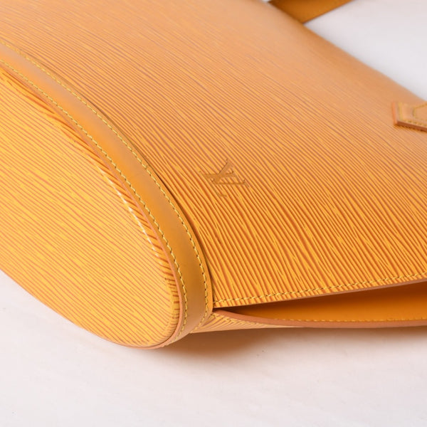 Very good condition LOUIS VUITTON Saint-Jacques PM handbag M52279 Epi leather yellow gold hardware used 4a000155
