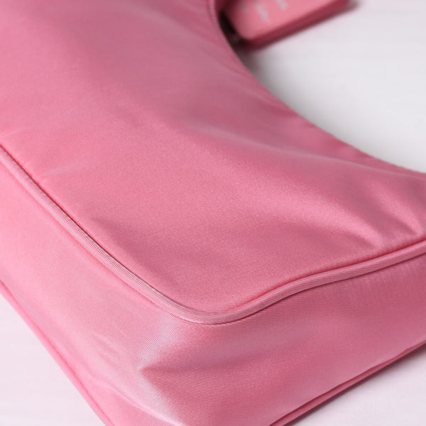 Very Good Condition PRADA Hobo One Shoulder Bag MV515 Triangle Logo Triangle Logo Plate Nylon Pink Used 4a000164