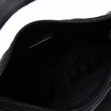画像をギャラリービューアに読み込む, 極美品 PRADA プラダ ホーボー ワンショルダーバッグ MV515 トライアングルロゴ 三角ロゴプレート ナイロン ブラック 中古 4a000145