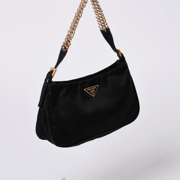 Very Good Condition PRADA Hobo One Shoulder Bag Chain Shoulder Bag Triangle Logo Nylon Black Used 4a000143
