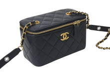 Load image into Gallery viewer, 極美品 CHANEL シャネル バニティ ショルダーバッグ 31番台 ココマーク ラムスキン キルティング ブラック ゴールド金具 中古 4b000185