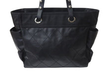 Load image into Gallery viewer, 新品同様 CHANEL シャネル パリビアリッツ トートバッグMM ココマーク A34209 コーティングキャンバス レザー シルバー金具 中古 4b000192