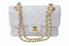 Load image into Gallery viewer, 極美品 CHANEL シャネル マトラッセ23 Wフェイス Wチェーン ワンショルダーバッグ 3番台 ラムスキン ココマーク ゴールド金具 中古 4b000270