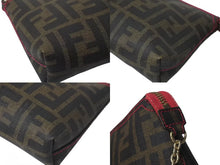 画像をギャラリービューアに読み込む, 極美品 FENDI フェンディ アクセサリーポーチ ショルダーバッグ ズッカ PVCコーティングキャンバス 8BR592 ブラウン ゴールド金具 中古 4b000274