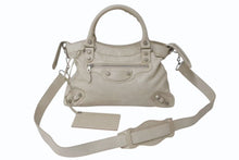 画像をギャラリービューアに読み込む, 美品 BALENCIAGA バレンシアガ ワンショルダーバッグ ハンドバッグ 240578 ザ ジャイアント タウン ベージュ レザー 中古 4b000277