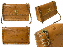 Load image into Gallery viewer, 極美品 CHANEL シャネル ココマーク ベースボールステッチ エンボス マトラッセショルダーバッグ 2番台 ブラウン ゴールド金具 中古 4b000279