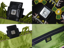 Load image into Gallery viewer, FENDI フェンディ ビーズ刺繍 マンマバケット ハンドバッグ ブラック マルチカラー キャンバス ビーズ レザー ワンショルダー 26424 美品 中古 4b000285