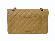 Load image into Gallery viewer, 極美品 CHANEL マトラッセ Wフラップ チェーンショルダー キャビアスキン 11番台 25cm ショルダーバッグ ベージュ ゴールド金具 中古 4b000306