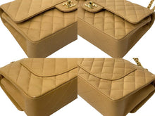 Load image into Gallery viewer, 極美品 CHANEL マトラッセ Wフラップ チェーンショルダー キャビアスキン 11番台 25cm ショルダーバッグ ベージュ ゴールド金具 中古 4b000306