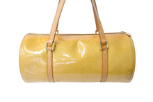 Load image into Gallery viewer, LOUIS VUITTON ルイヴィトン ベッドフォード ハンドバッグ M91006 モノグラムヴェルニ 筒型 ゴールド金具 イエロー 良品 中古 4c003531