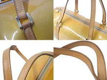 Load image into Gallery viewer, LOUIS VUITTON ルイヴィトン ベッドフォード ハンドバッグ M91006 モノグラムヴェルニ 筒型 ゴールド金具 イエロー 良品 中古 4c003531