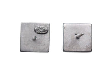 Load image into Gallery viewer, CHANEL シャネル スクエア ココマーク ピアス 重量約4.8g 00C刻印 メタル シルバー ヴィンテージ 両耳用 美品 中古 4b000379