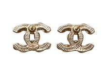 Load image into Gallery viewer, 極美品 CHANEL シャネル ココマーク ピアス 重量約3.8g A14P刻印 メタル レジン ゴールド クリアイエロー 両耳用 中古 4b000383