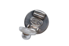 Load image into Gallery viewer, CHANEL シャネル ターンロック イヤリング 重量約6.2g 97A刻印 ココマーク メタル シルバー ヴィンテージ 両耳用 美品 中古 4b000384