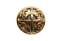 Load image into Gallery viewer, CHANEL シャネル ココマーク イヤリング 重量約20.6g 03P刻印 くり抜き ミラーデザイン ゴールド メタル 両耳用 美品 中古 4b000385