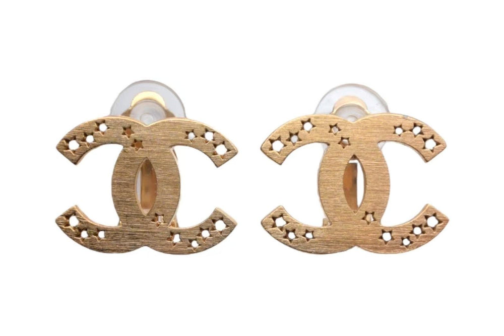 極美品 CHANEL シャネル ココマーク イヤリング 重量約3.9g 03P刻印 スターモチーフ くり抜き メタル ゴールド 両耳用 中古 4b000386