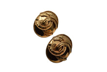 Load image into Gallery viewer, 極美品 CHANEL シャネル ココマーク イヤリング 重量約28.7g 94P刻印 ゴールド メタル ヴィンテージ 両耳用 中古 4b000390