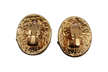 Load image into Gallery viewer, 極美品 CHANEL シャネル ココマーク イヤリング 重量約28.7g 94P刻印 ゴールド メタル ヴィンテージ 両耳用 中古 4b000390