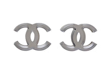 Load image into Gallery viewer, CHANEL シャネル ココマーク ミラーピアス 重量約4.5g 03C シルバー クリア メタル レジン ヴィンテージ 鏡 両耳用 美品 中古 4b000393