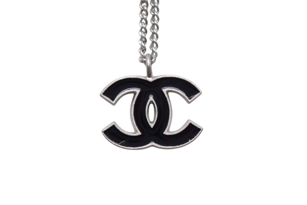 CHANEL シャネル ココマーク ネックレス 重量約6.2g 06P刻印 シルバー ブラック メタル ヴィンテージ 両耳用 美品 中古 4b000398