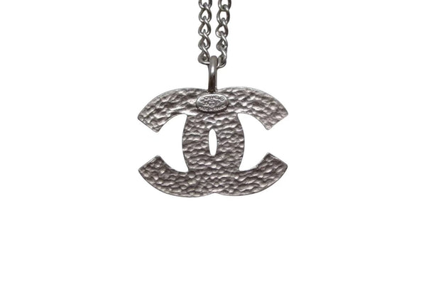 CHANEL シャネル ココマーク ネックレス 重量約6.2g 06P刻印 シルバー ブラック メタル ヴィンテージ 両耳用 美品 中古 4b000398