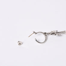 画像をギャラリービューアに読み込む, 新品未使用 CHROME HEARTS クロムハーツ 1ボール タイニーCH クロスチャーム ピアス 片耳 5.2g シルバー925 中古 4a000446
