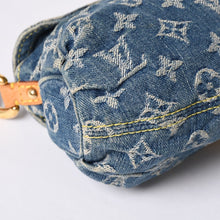 Load image into Gallery viewer, LOUIS VUITTON ルイヴィトン ミニプリーティ ワンショルダーバッグ M95050 モノグラム デニム インディゴブルー 美品 中古 4a000405