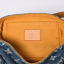 Load image into Gallery viewer, LOUIS VUITTON ルイヴィトン ミニプリーティ ワンショルダーバッグ M95050 モノグラム デニム インディゴブルー 美品 中古 4a000405