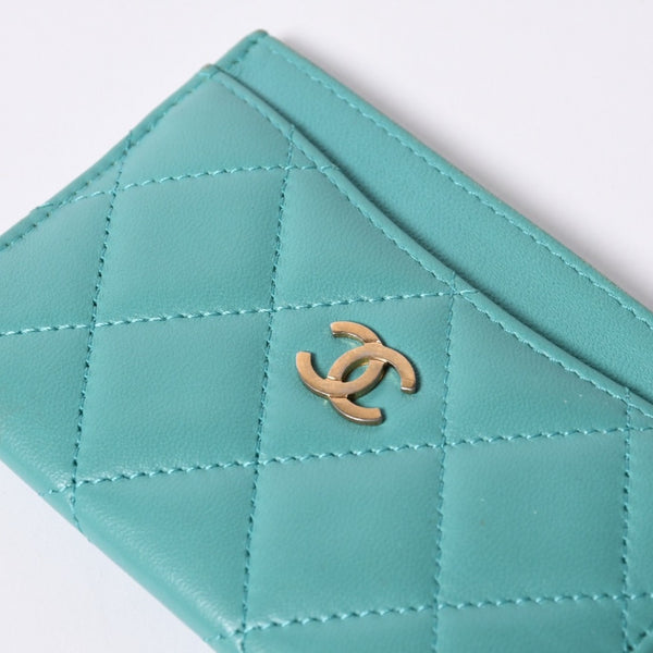 CHANEL Chanel Matelasse Classic Card Case No. 27 Lambskin Green Gold Hardware Good Condition Used 4a000460