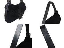 Load image into Gallery viewer, 極美品 FENDI フェンディ マンマバケット ワンショルダーバッグ 26424 ファー レザー ブラック金具 中古 4b000421