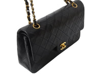Load image into Gallery viewer, CHANEL シャネル マトラッセ25 Wフラップ Wチェーンショルダーバッグ 3番台 ラムスキン ココマーク ブラック 美品 中古 4b004328