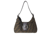 Load image into Gallery viewer, 極美品 FENDI フェンディ マンマバケット ワンショルダーバッグ 265690 ズッカ柄 キャンバス レザー シルバー金具 中古 4b000452