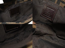 Load image into Gallery viewer, 極美品 FENDI フェンディ マンマバケット ミニクロワッサン ハンドバッグ 26673 キャンバス レザー ブラウン ズッカ柄 中古 4b000460