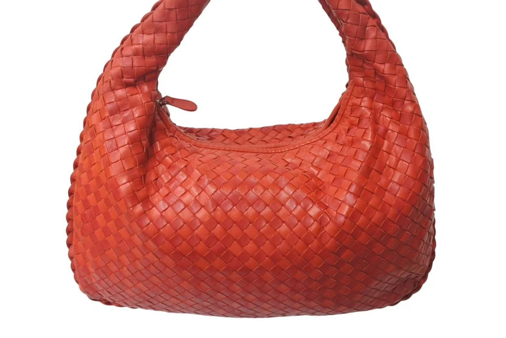 BOTTEGA VENETA ボッテガヴェネタ イントレチャート ホーボー ワンショルダーバッグ 115653 レザー レッド 美品 中古 4b000470