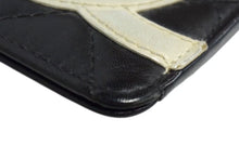 Load image into Gallery viewer, CHANEL シャネル カードケース カンボンライン ココマーク レザー ブラック ホワイト 9番台 美品 中古 4b000489
