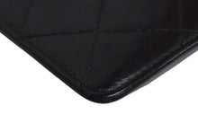 Load image into Gallery viewer, CHANEL シャネル カードケース カンボンライン ココマーク レザー ブラック ホワイト 9番台 美品 中古 4b000489