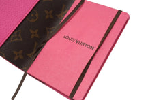 Load image into Gallery viewer, 新品同様 LOUIS VUITTON ルイヴィトン ノートブックカバーPM ノート GI1212 イニシャル入り トリヨンレザー ピンク ブラウン 中古 4b004896