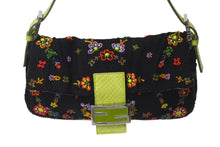 Load image into Gallery viewer, FENDI フェンディ ビーズ刺繍 マンマバケット ワンショルダーバッグ 26424 ブラック マルチカラー グリーン シルバー金具 ロゴ 美品 中古 4b000513