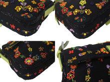Load image into Gallery viewer, FENDI フェンディ ビーズ刺繍 マンマバケット ワンショルダーバッグ 26424 ブラック マルチカラー グリーン シルバー金具 ロゴ 美品 中古 4b000513