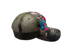Load image into Gallery viewer, Ed Hardy エドハーディー Audigier エターナルラブ 刺繍 メッシュキャップ 帽子 デニム カモ グリーン 美品 中古 4b000518