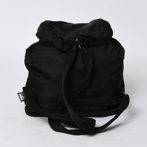 極美品 PRADA プラダ 三角ロゴ リュックサック 1BZ811 ブラック ナイロン レザー シルバー金具 中古 4a000052