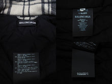 画像をギャラリービューアに読み込む, 極美品 BALENCIAGA バレンシアガ 18AW レイヤードオーバーサイズパファジャケット 543028 ブラック ホワイト サイズ46 中古 4b000643